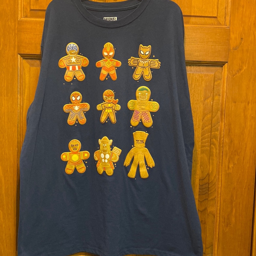 Marvel characters as gingerbread cookies